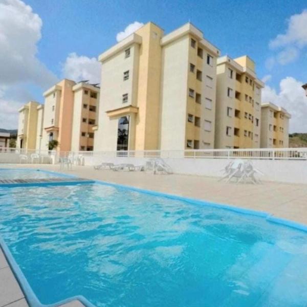 Apartamento a 10min do centro com piscina!
