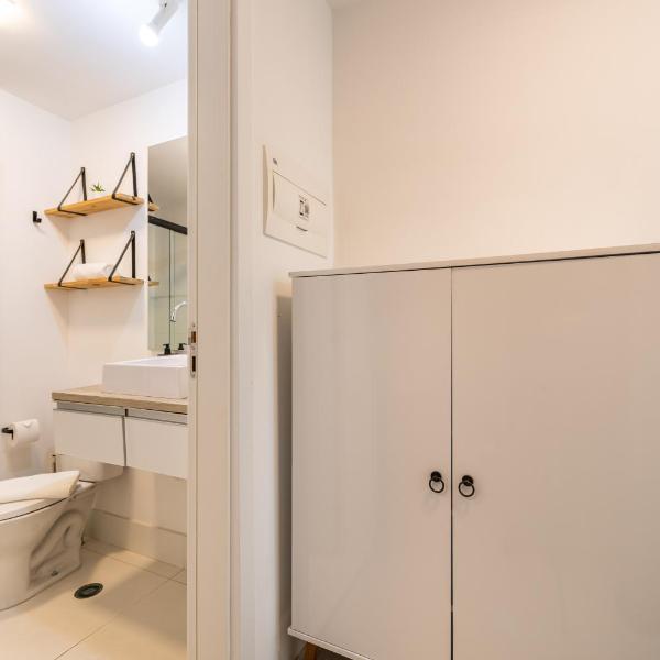 BHaus IS Moema Carinás - Apartamento com Varanda - Academia - Lavanderia - Próximo ao Shopping Ibirapuera e Metrô - Acomoda 4 pessoas - is5 - Foto 3