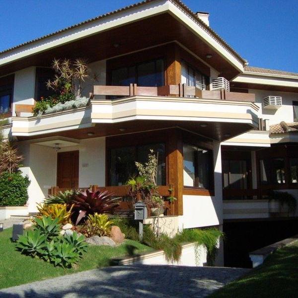 Linda casa em Jurerê internacional Capacidade 12 pessoas Av Buzios