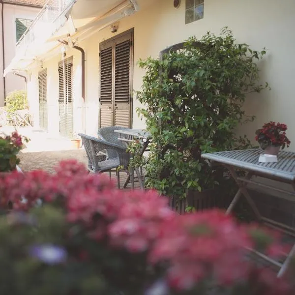 Pian di luna, hotel a Sarzana