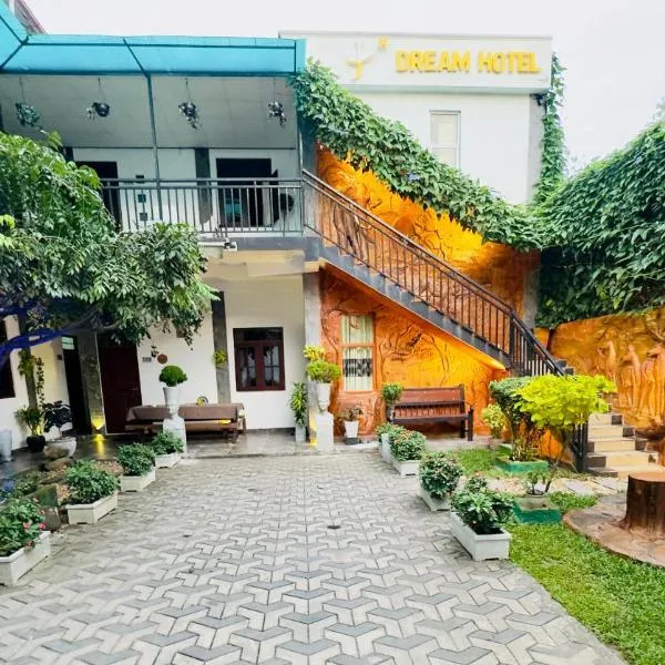 Airport J Dream Resort, hôtel à Dewamottawa