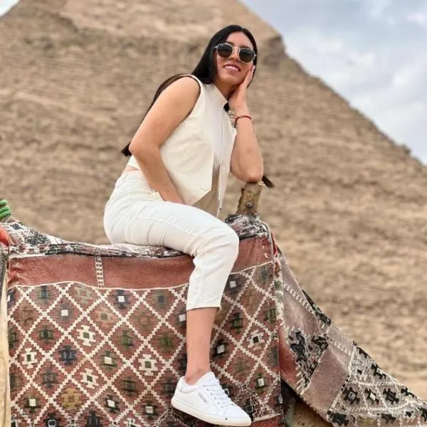 Lumina Pyramids Inn, hotel in Cairo
