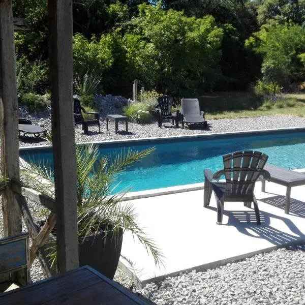 Le Clos de La Chardonnière, hotel di Saint-Vincent-de-Barrès