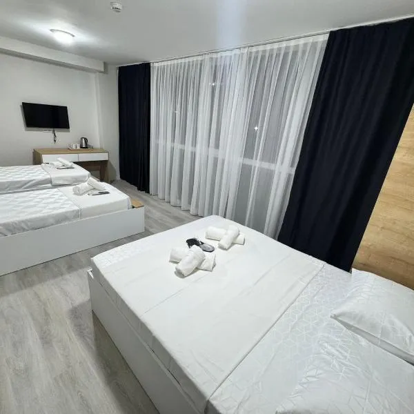 QLİNE HOTEL AİRPORT SaW, hotel en Estambul