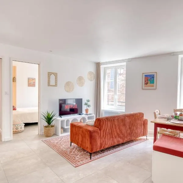 L'Escapade en sable doré - T3 - Montluel, hotel din Montluel