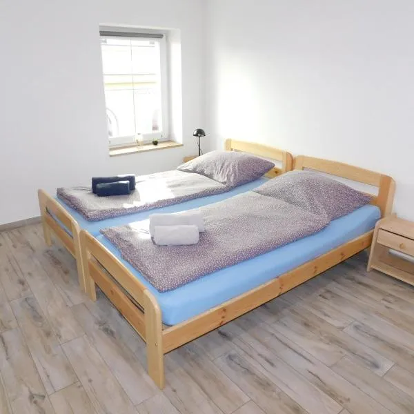 Baza wypadowa 3, hotel a Leśna