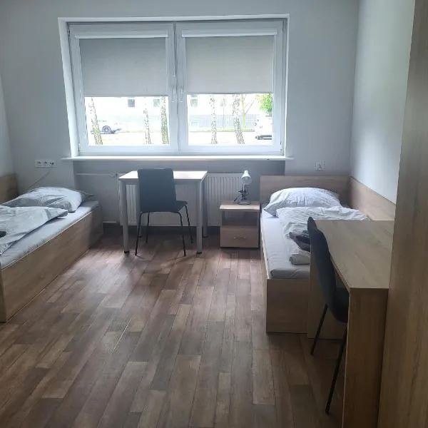 Dom Studencki Komenik, hotel di Leszno