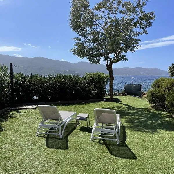 Accès mer, appartement 2-4 pers sur plage, hotel di Casaglione