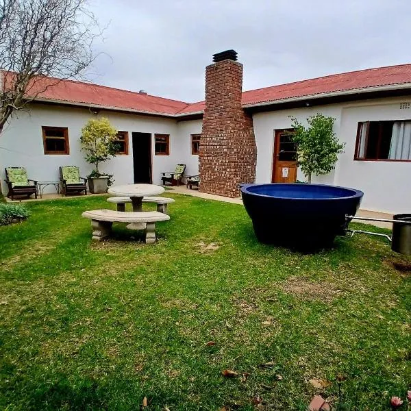 Merwenstein - Farm House, Cottages, Studio-Units, hotel in Bonnievale