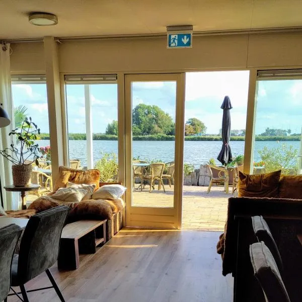 HotelPension van Ewijcksluis, hotel in Anna Paulowna