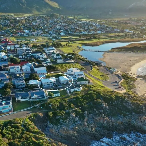 Footprints in Kleinmond, hotel in Kleinmond