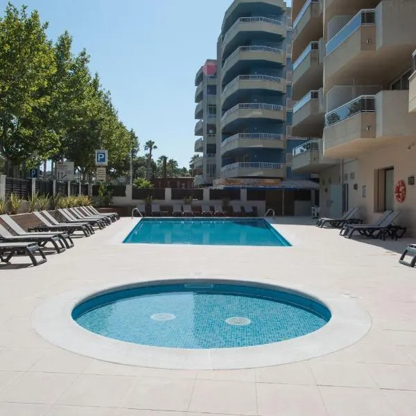 Aparthotel California, hotel v destinaci Salou