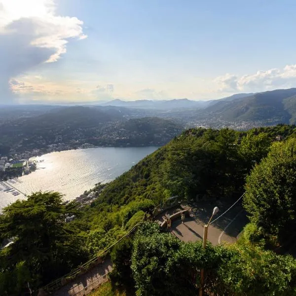 Almost Paradise by Quokka 360 - Cozy Apartment with Panoramic View of Como, hotel v mestu Brunate