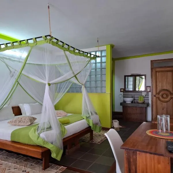 Gassy Country House Ivato Airport, hotel in Ivato