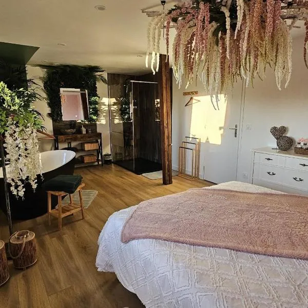 Immersion Forêt Enchantée, 70m2 Atypique & Design aux portes de Lille, hotelli kohteessa La Bassée