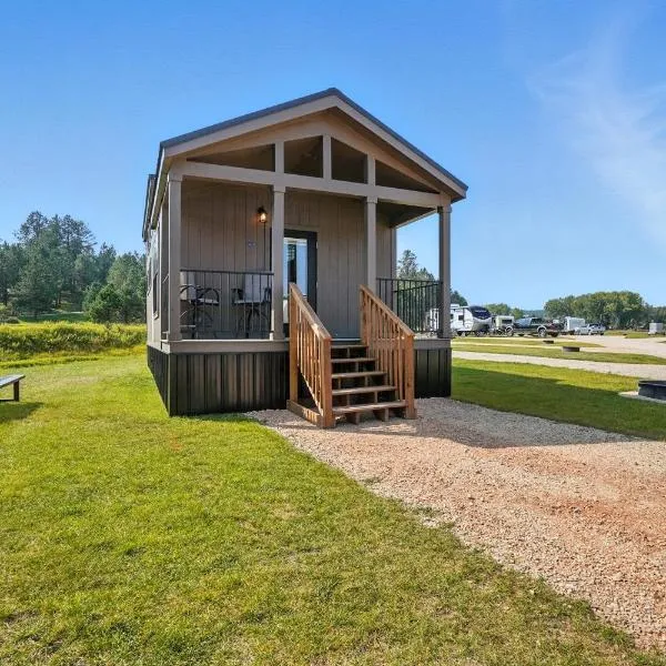 Dakota Sky- BRAND NEW 1 BD CABIN, hotel u gradu 'Custer'