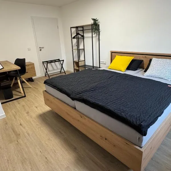 Ferienwohnung Lemon - Suite、Momlingenのホテル