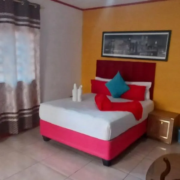 Neo & Ruks Rooms Parow 5, hotel in Goodwood