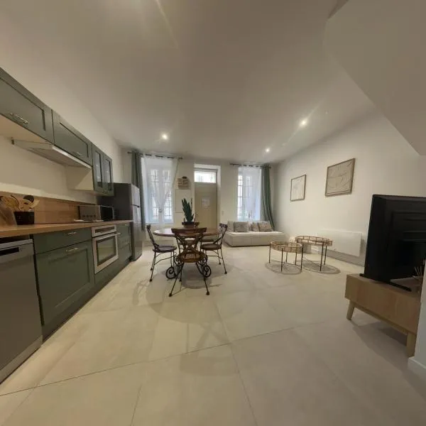 La calanque bleue - Maison de 65m2 plein centre, hotel a Martigues