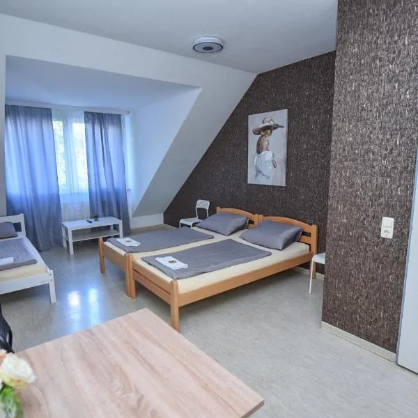 Moderne Appartement, hotelli Nürnbergissä