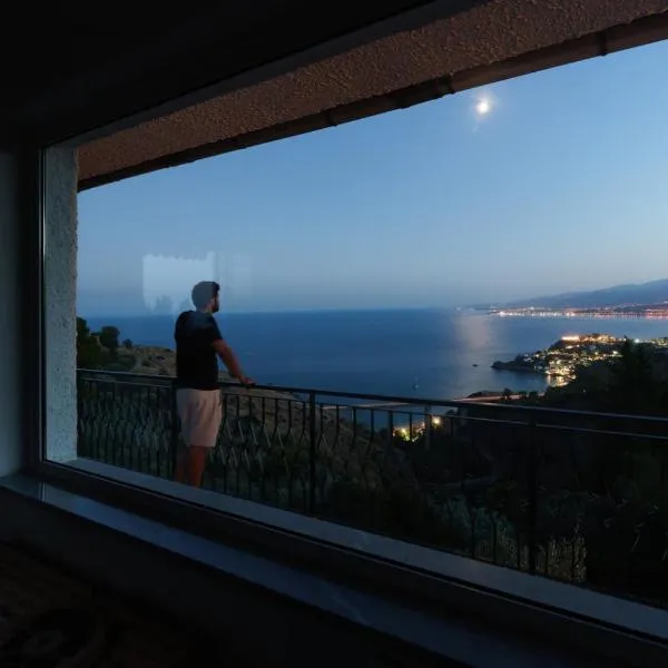 Maison Stalettì - Sea View Suite, hotel en Copanello