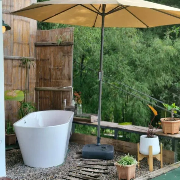 Doichang Riverhouse, hotel v destinaci Ban Huai Khai