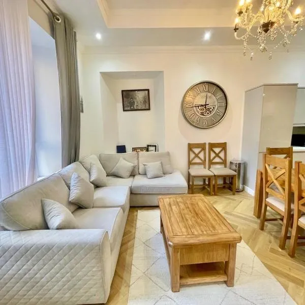 Three bedroom Apartment In Glasgow City Centre, hotel in Glasgow