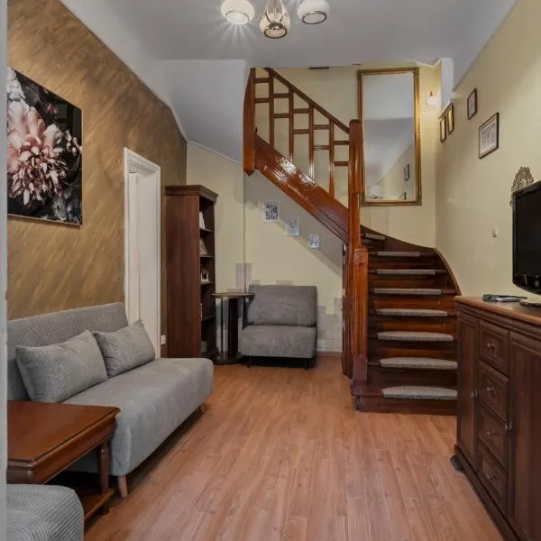 Interbelic Villa near Old Town, hotel in Bucharest