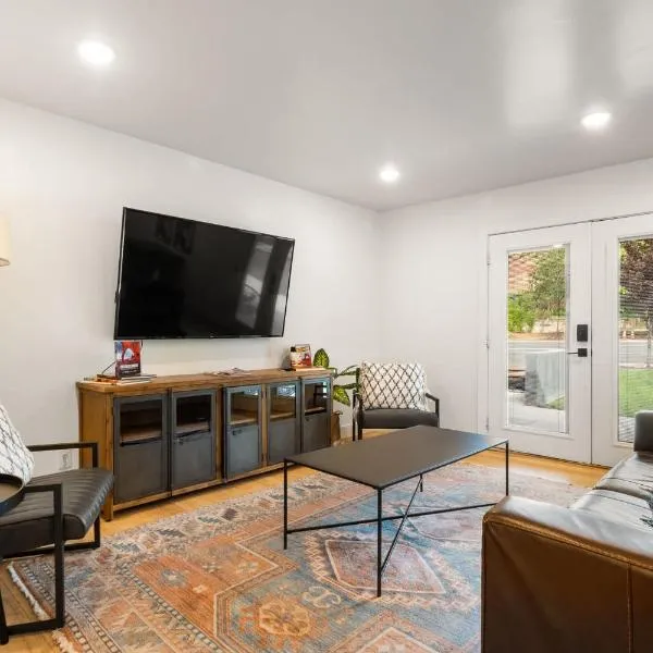 Near Downtown Stylish 2BR With Amazing Patio #1, hotel din Moab