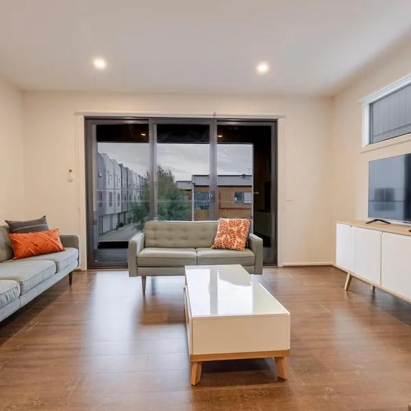 Modern Family Retreat in Point Cook and Free Parking, hotelli kohteessa Point Cook