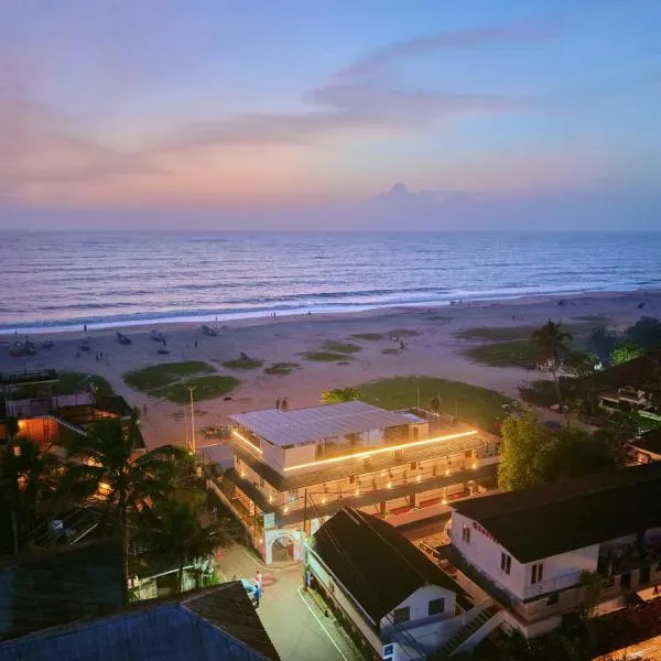 Alleppey Holiday Beach Resort by VOYE HOMES , Sea View with Direct Beach Access, hotell i Alleppey