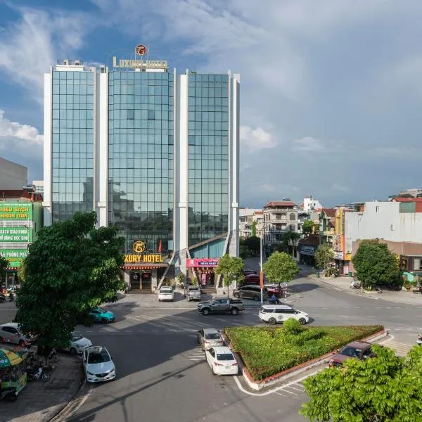 Luxury6 Hotel, khách sạn ở Móng Cái