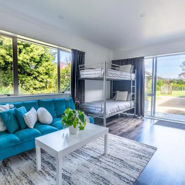 Farm Stay Right on Te Awa River Ride, hotel en Tamahere