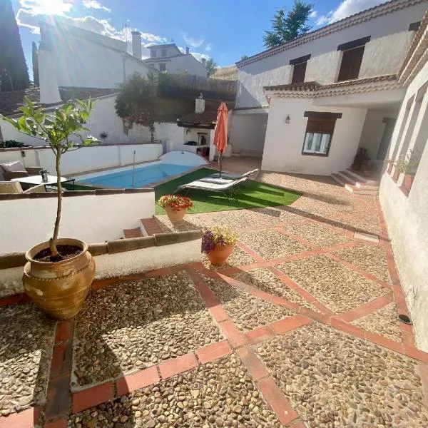 La Senda de Olmeda, hotel v mestu Olmeda de las Fuentes