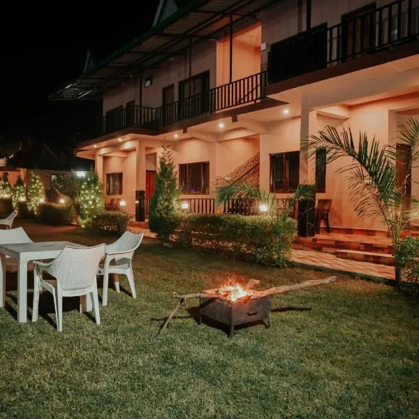 Corbett Nature Walk - Forest View Swimming Pool, hotel in Rāmnagar