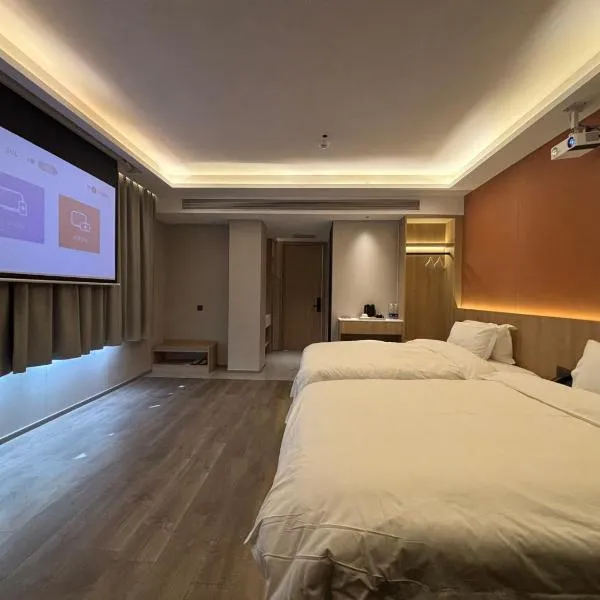 Bishkek Crystal Luxury Smart Hotel Ala-Too Square Branch, hotel in Bishkek