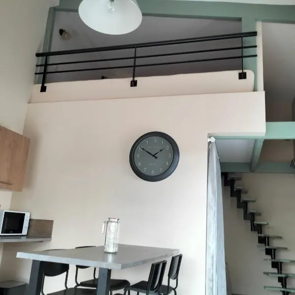 Petit studio cosy, calme absolu et indépendant, khách sạn ở Gerzat
