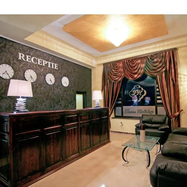 Laura Holiday, hotel Brăilában