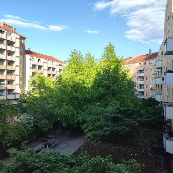 Guesthouse with 3 rooms, hotel in Oslo