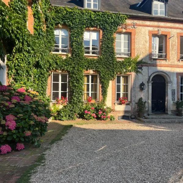 Maison d'hôtes l'Évidence, hotel em Rugles