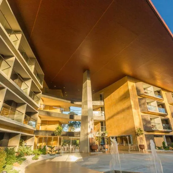 Hotel Rioverde-Suite localizada a 5 minutos del aeropuerto Internacional, hotel in Rionegro