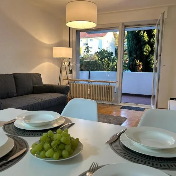 Japandi-Style in Dortmund mit Stellplatz, Balkon, hotell i Dortmund