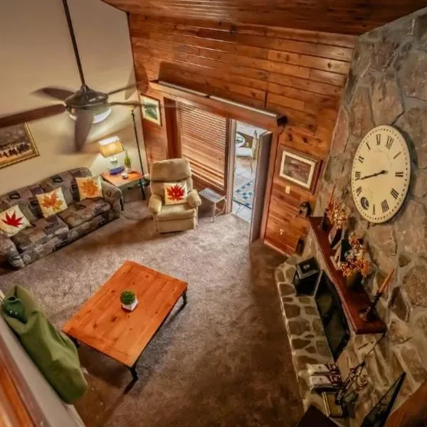 Smoky Mountains Retreat, hotel in Gatlinburg