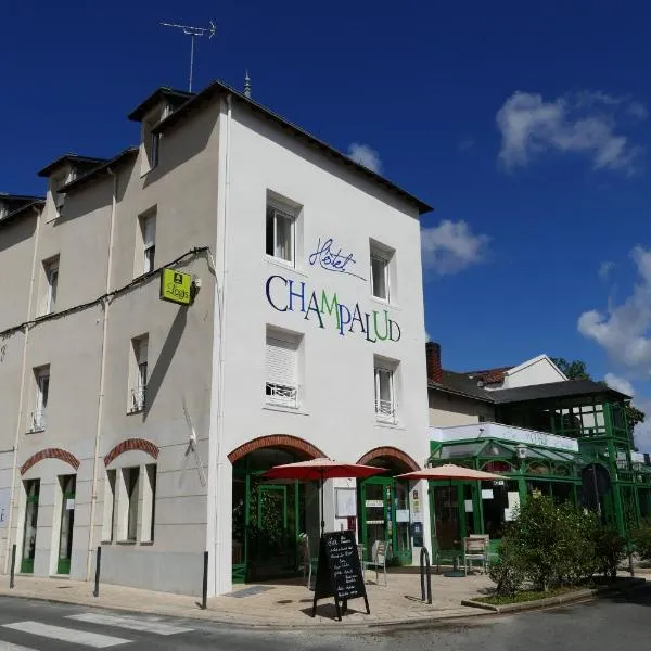 Logis Hotels Le Champalud Restaurant La Citadelle, hotel v destinaci Champtoceaux