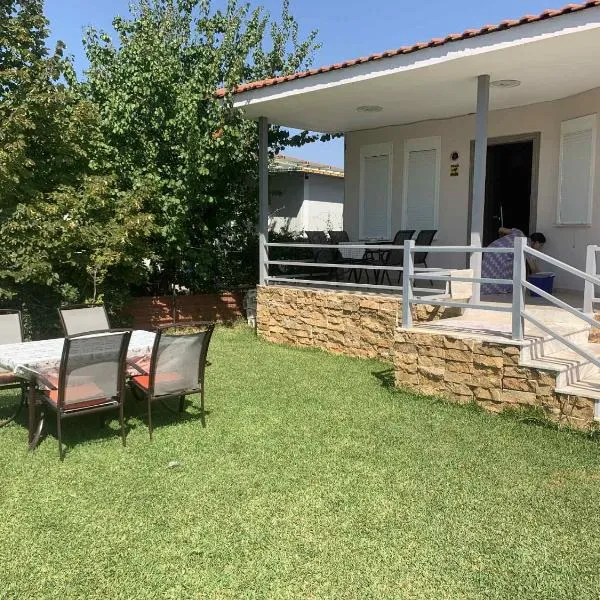 Dina house, hotel in Sozopoli