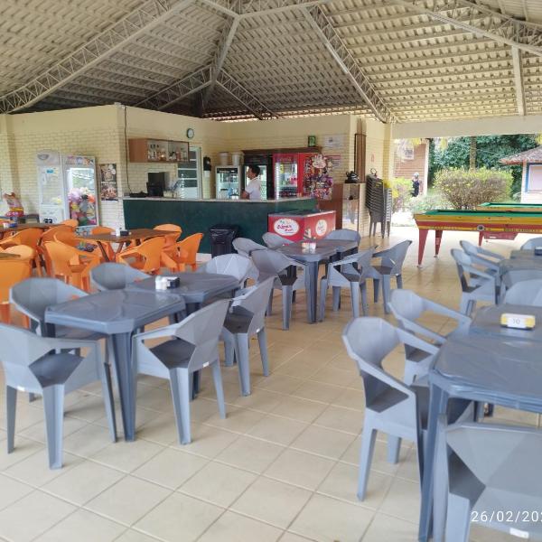 casa10 pessoas temporada caldas nova com 3 quartos Condomínio Village muito área verde,piscinas, sauna - Foto 5