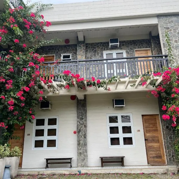 Balay na Bato, hotel di Legazpi