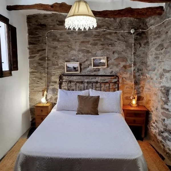 La Casa del Charquillo, hotel em Trevélez