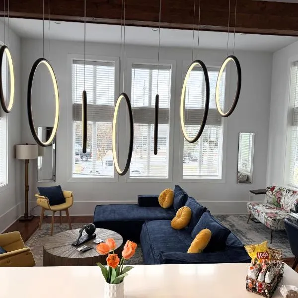 Luxury Spacious Home - 3 Block Walk to French Quarter, Hotel in New Orleans