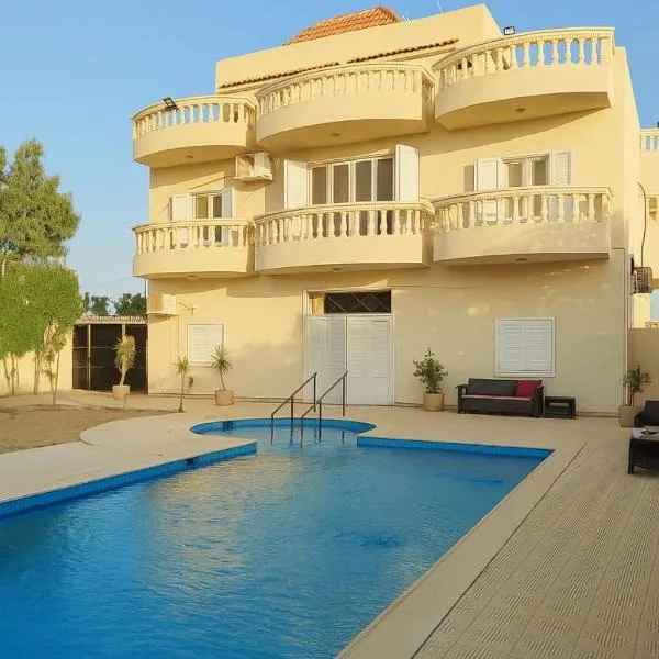 Laguna King - care & comfort, hotel in Naj‘ al Aḩwāl